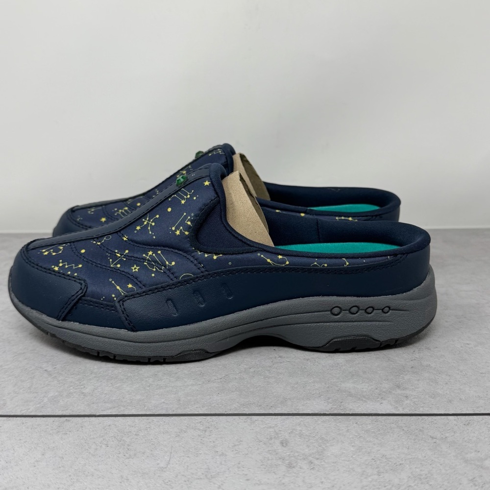 Easy Spirit Zodiac Clog Sneaker Blue w/Green Gem Size 6M